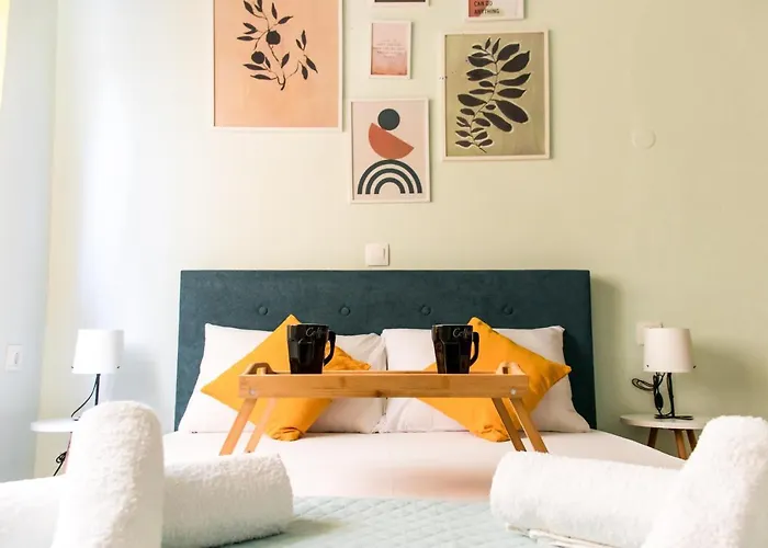 Cozy Relaxing Home In The Heart Of The Old Town!